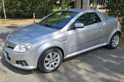 Opel Tigra 64.556 km 4.800 &euro; Krefeld, Stadt 47800