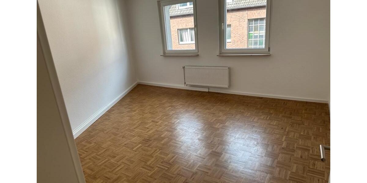 Etagenwohnung Essen Stadtkern - 2.5 Zimmer, 70 m&sup2;, 850&euro; | Angebot:25942661
