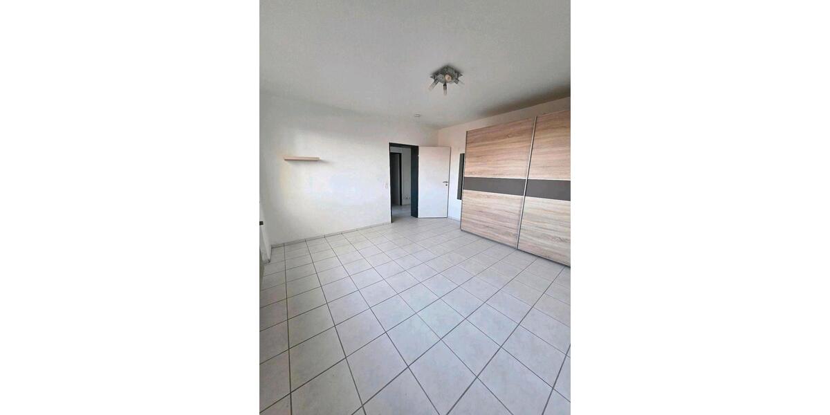 Etagenwohnung Kaarst - 2 Zimmer, 67 m&sup2;, 214.000&euro; | Angebot:26568237
