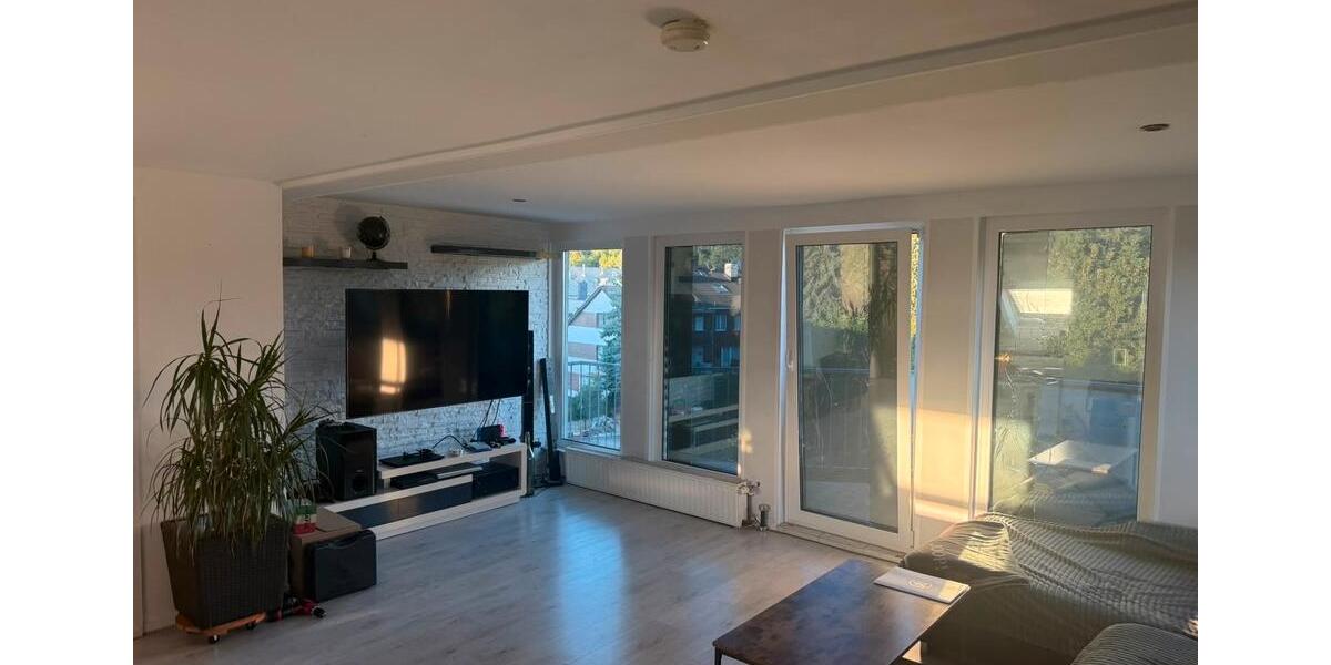 Dachgeschoßwohnung Mülheim an der Ruhr - 2 Zimmer, 50 m&sup2;, 750&euro; | Angebot:27543478