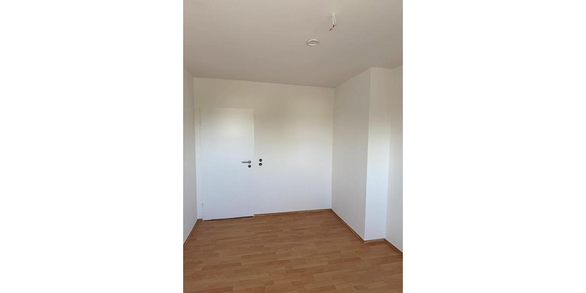 Dachgeschoßwohnung Neuss Holzheim - 3 Zimmer, 74 m&sup2;, 950&euro; | Angebot:26301695