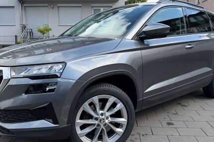 Skoda Karoq 106.000 km 20.800 &euro; Duisburg 47259
