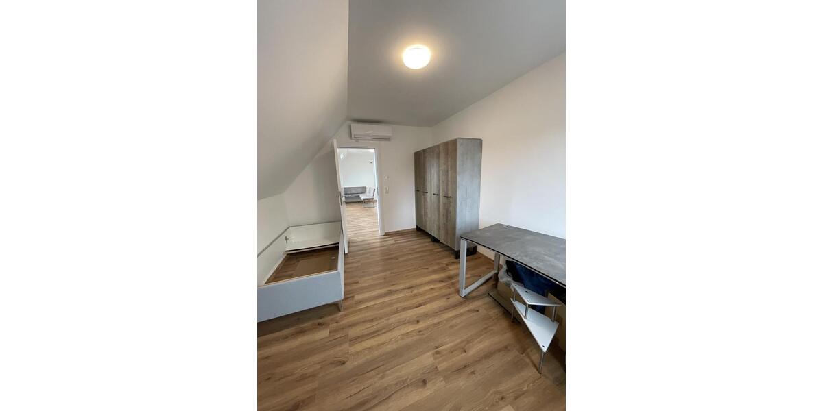 Maisonettenwohnung Düsseldorf Stadtbezirk 8 - 5 Zimmer, 95 m&sup2;, 2.800&euro; | Angebot:24600357