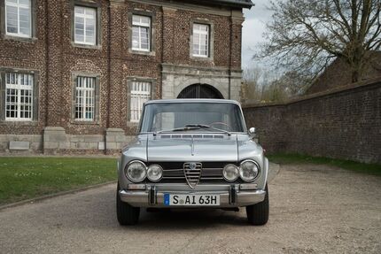 Alfa Romeo Giulia 89.000 km 22.950 &euro; korschenbroich 41352