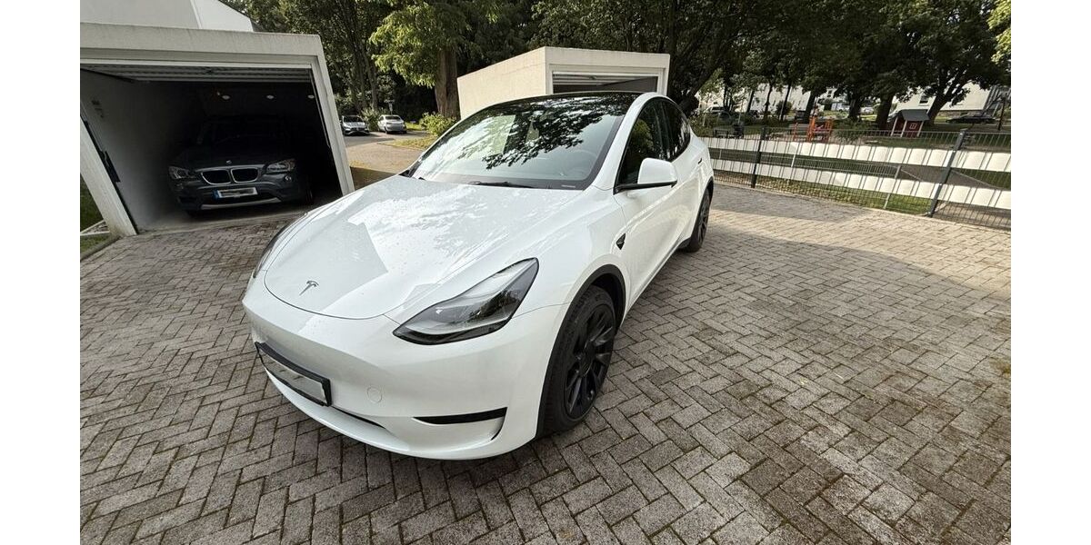 Tesla Model Y 51.400 km 31.990 &euro; Essen 45357