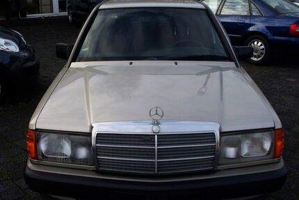 Mercedes-Benz 190 130.000 km 3.300 &euro; Bottrop 46242