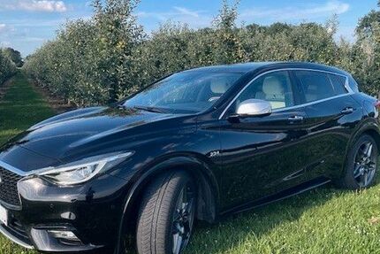 INFINITI Q30 135.000 km 13.900 &euro; Tönisvorst 47918