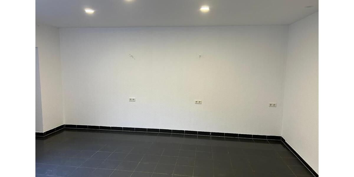 Gewerbeobjekt Krefeld - 1.200&euro; | Angebot:25806746