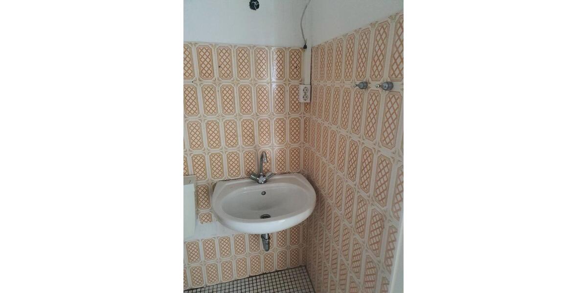 Etagenwohnung Wuppertal Elberfeld - 2 Zimmer, 70 m&sup2;, 350&euro; | Angebot:25988811