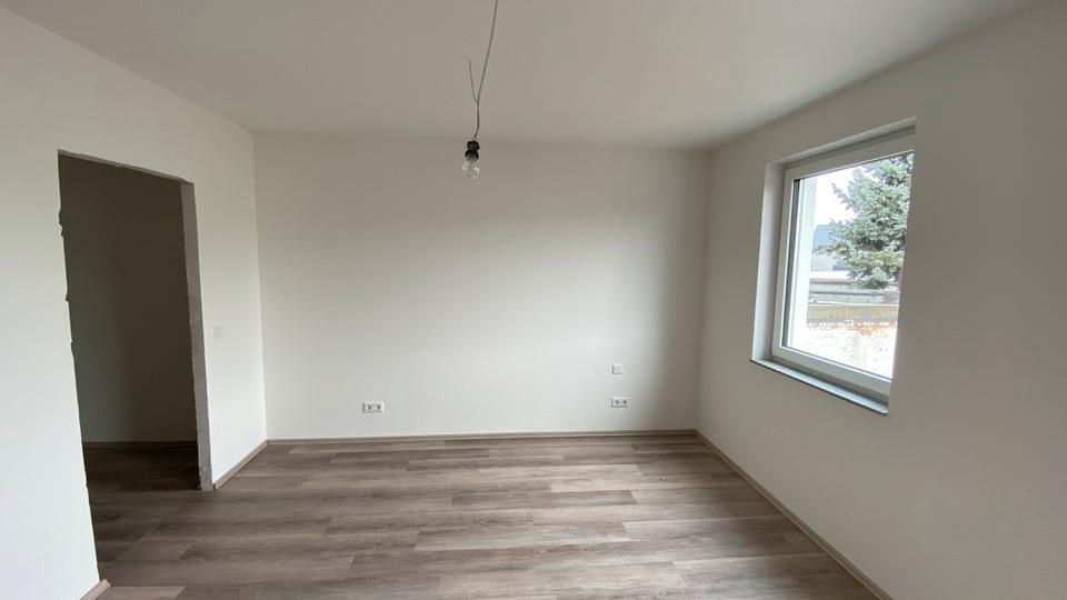 Reihenhaus Grevenbroich - 4 Zimmer, 133 m&sup2;, 1.980&euro; | Angebot:24829517