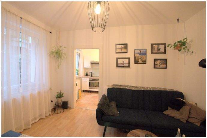 Etagenwohnung Düsseldorf Stadtmitte - 1 Zimmer, 50 m&sup2;, 660&euro; | Angebot:26093479