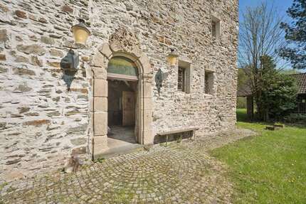 Haus Ratingen Homberg - 5 Zimmer, 250 m&sup2;, 3.800&euro; | Angebot:26402417