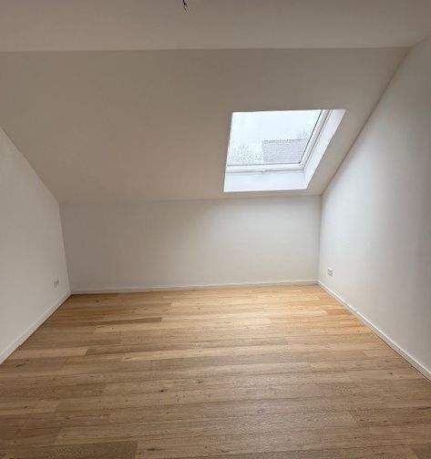 Terrassenwohnung Kaarst Vorst - 4 Zimmer, 147 m&sup2;, 2.205&euro; | Angebot:26554981