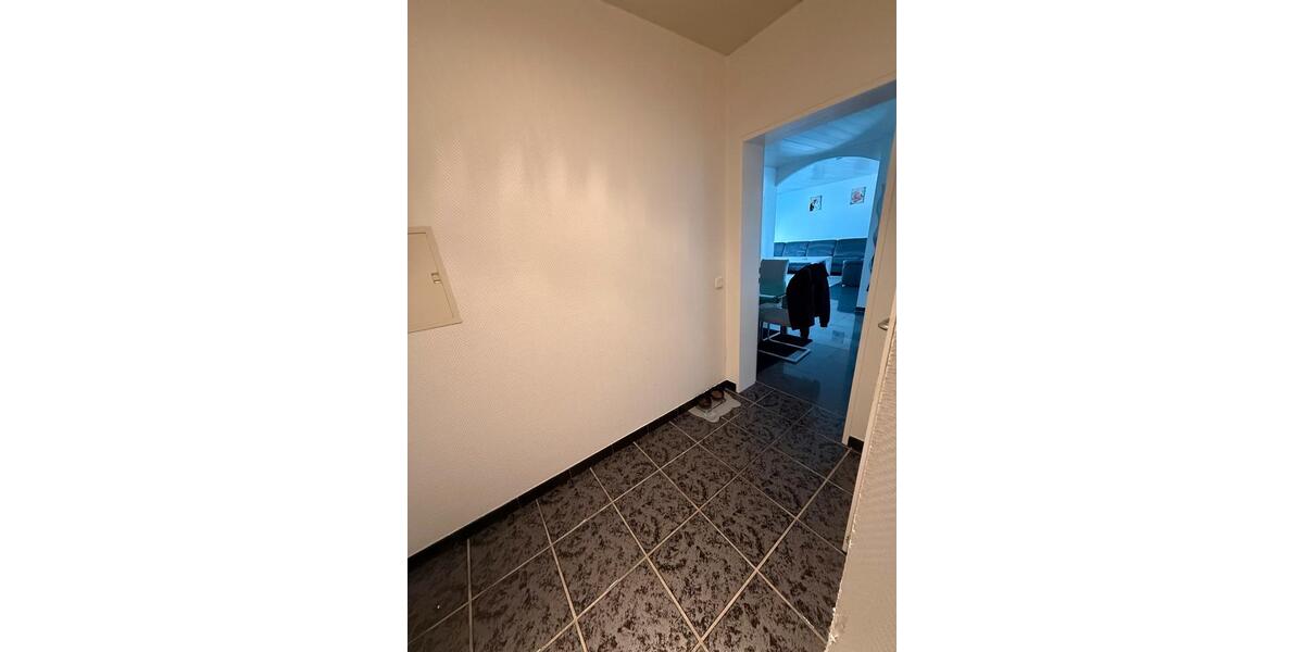 Dachgeschoßwohnung Remscheid Reinshagen - 3.5 Zimmer, 82 m&sup2;, 155.000&euro; | Angebot:26920832