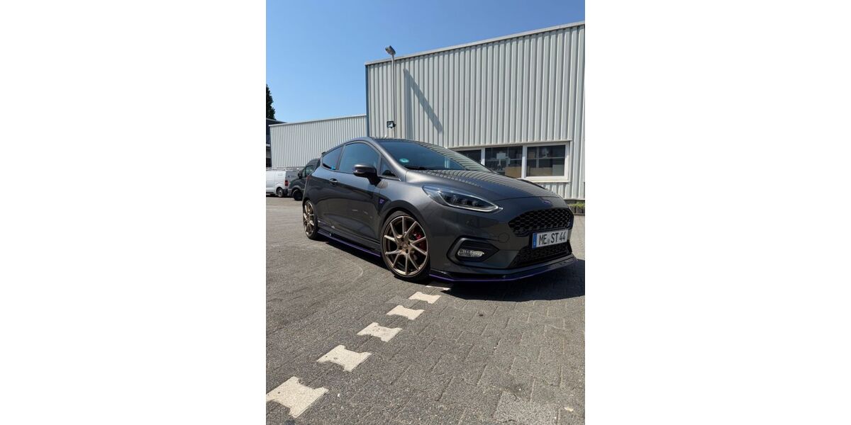 Ford Fiesta 45.500 km 18.350 &euro; Hilden 40724