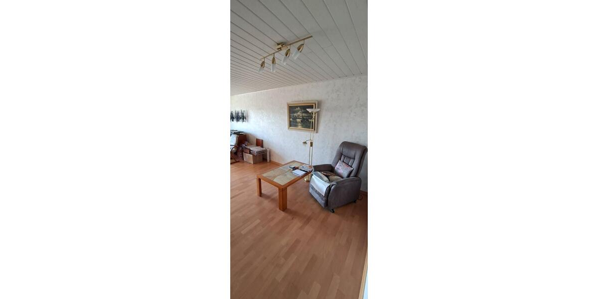 Hochparterre Solingen - 3 Zimmer, 102 m&sup2;, 234.000&euro; | Angebot:26765873