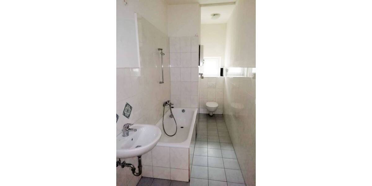 Etagenwohnung Oberhausen Altstadt-Mitte - 3 Zimmer, 65 m&sup2;, 445&euro; | Angebot:26501749