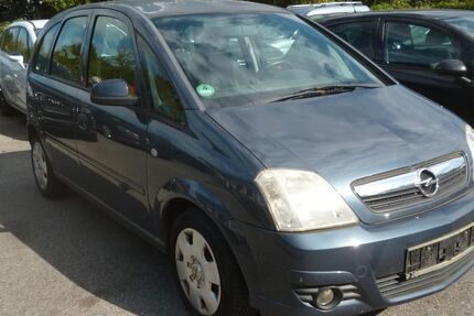 Opel Meriva 131.000 km 950 &euro; Bottrop 46238