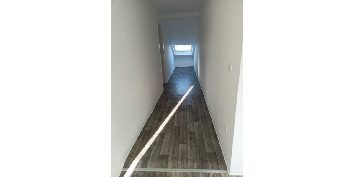 Dachgeschoßwohnung Duisburg - 2 Zimmer, 54 m&sup2;, 470&euro; | Angebot:25232944