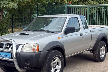 Nissan Navara 162.000 km 9.000 &euro; Bottrop 46238