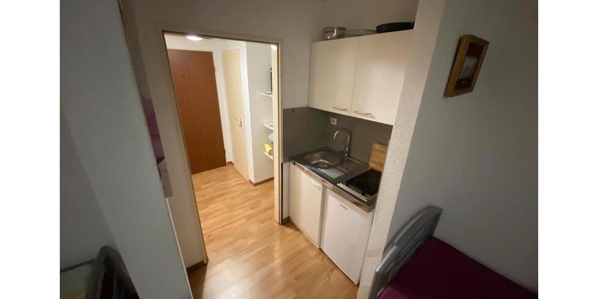 Etagenwohnung Neuss - 1 Zimmer, 40 m&sup2;, 650&euro; | Angebot:26249280