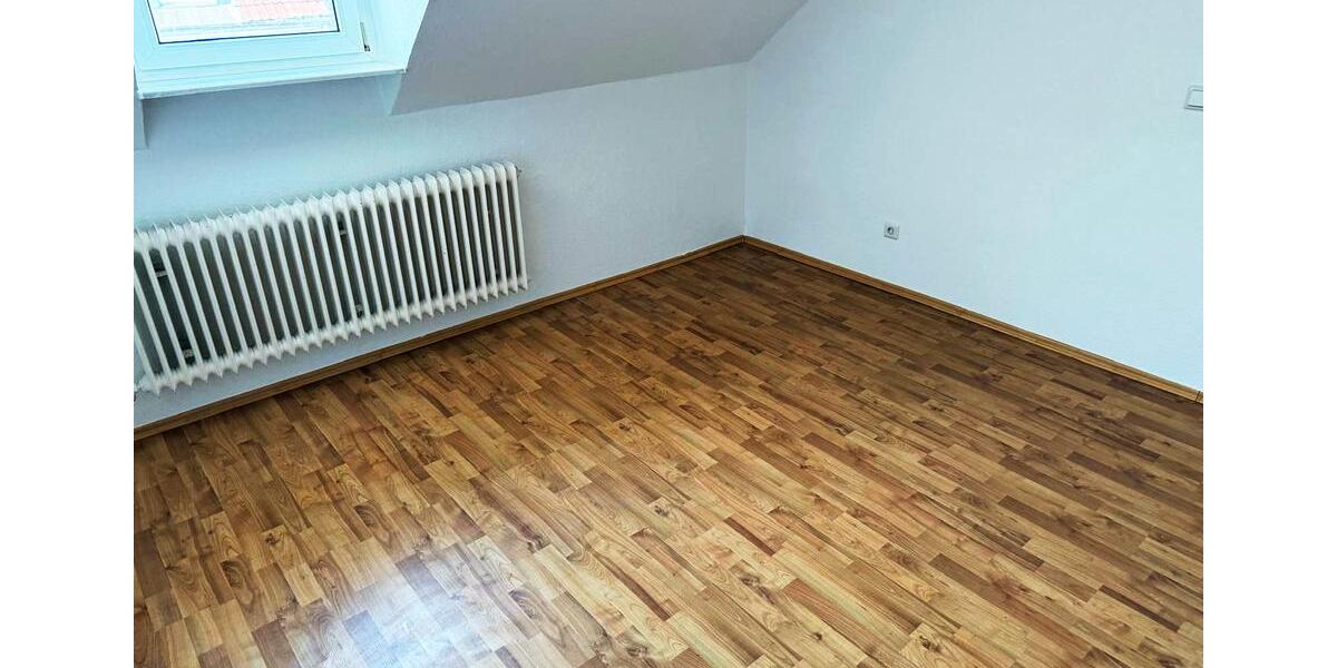 Dachgeschoßwohnung Gelsenkirchen Rotthausen - 3 Zimmer, 80 m&sup2;, 609&euro; | Angebot:27577041