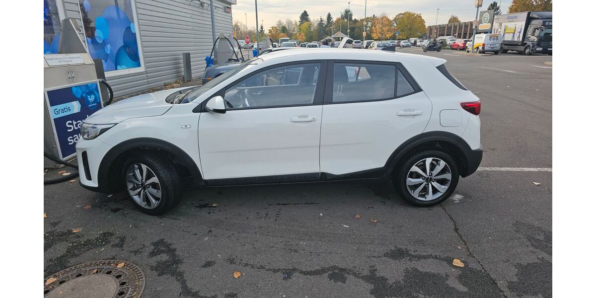 Kia Stonic 8.500 km 18.440 &euro; Krefeld 47807