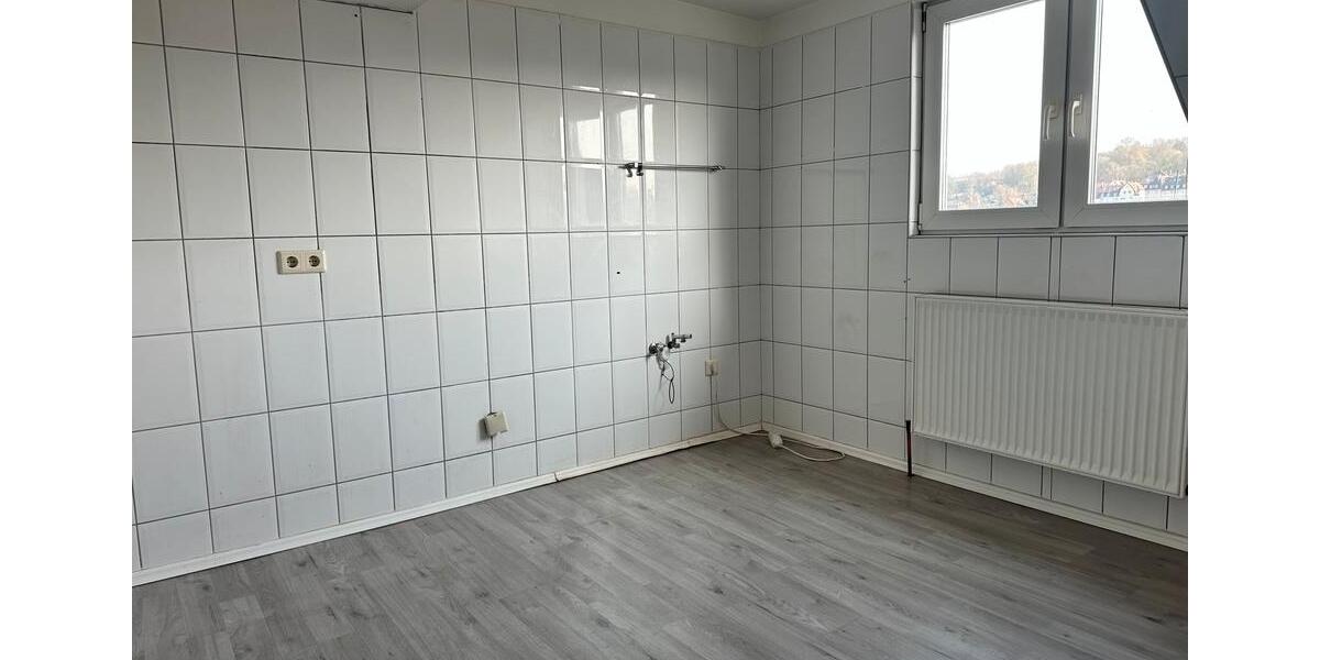 Dachgeschoßwohnung Wuppertal Elberfeld - 4 Zimmer, 73 m&sup2;, 650&euro; | Angebot:25420381