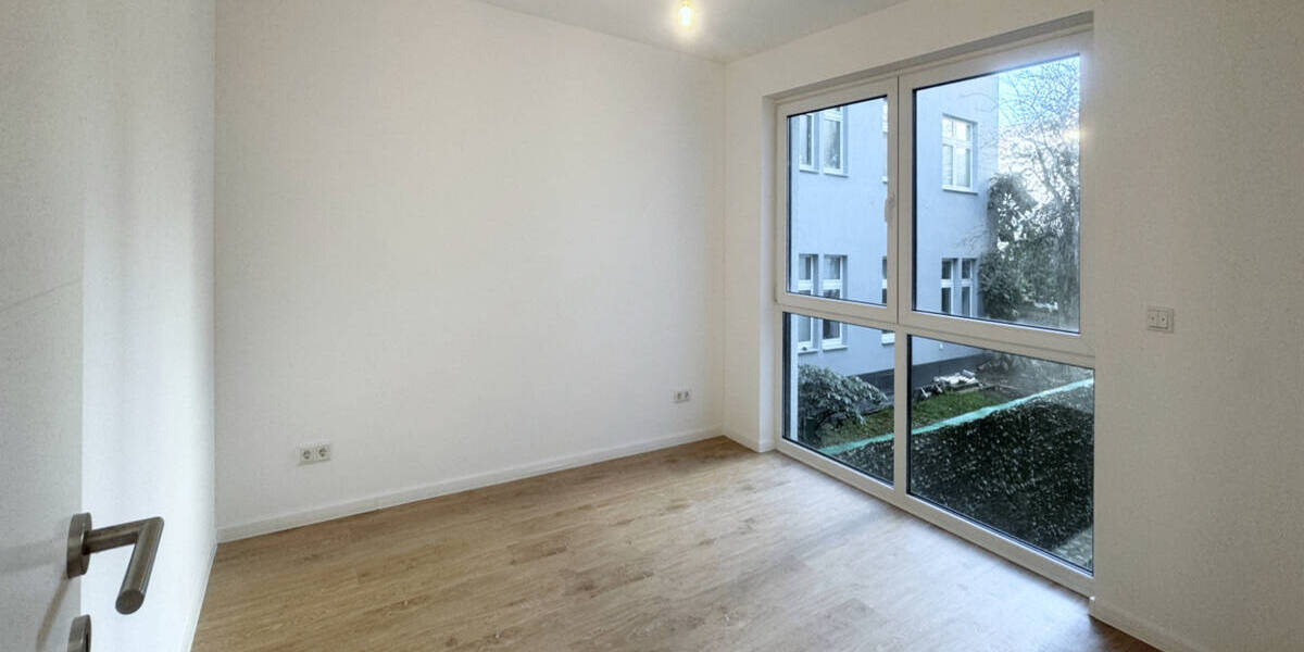 Etagenwohnung Krefeld Stadtmitte - 4 Zimmer, 110 m&sup2;, 379.000&euro; | Angebot:25690037