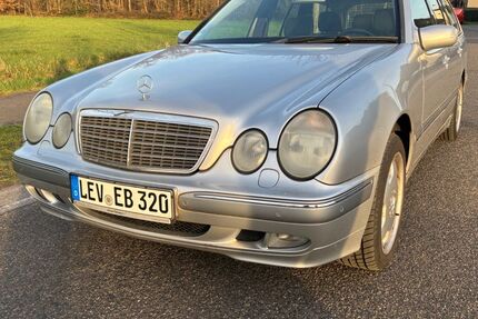 Mercedes-Benz E 320 248.000 km 4.999 &euro; Langenfeld 40764