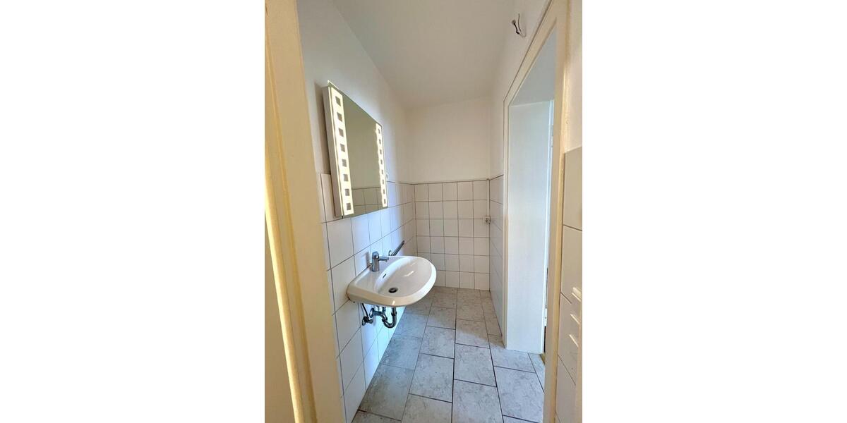 Etagenwohnung Krefeld Benrad - 1 Zimmer, 460&euro; | Angebot:23699421