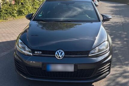 VW Golf 188.000 km 12.500 &euro; Solingen 42651