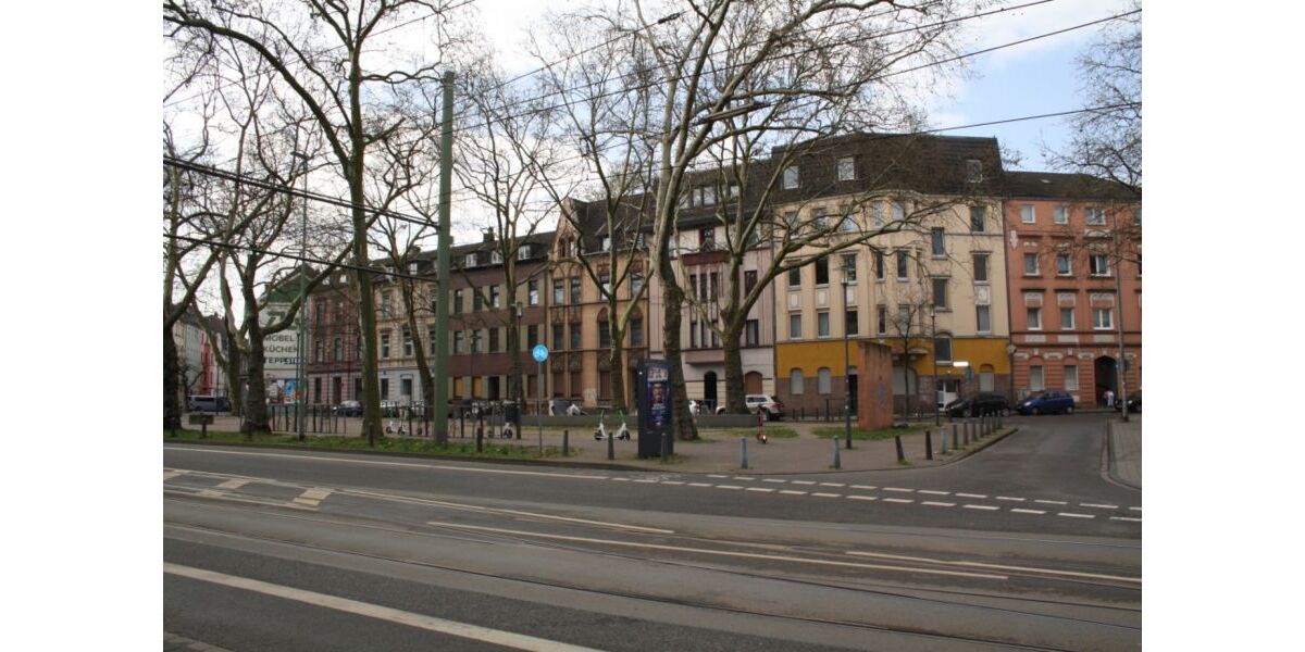 Provisionsfrei* Top modernisierte Kapitalanlage ohne Sanierungsstau in Duisburg-Hochfeld - Mehrfamilienhaus mit 277 m² Wohnfläche, vollvermietet, provisionsfrei vom Dachdecker - Mehrfamilienhaus, Wohnhaus Duisburg Duisburg-Mitte | Angebot:26067970