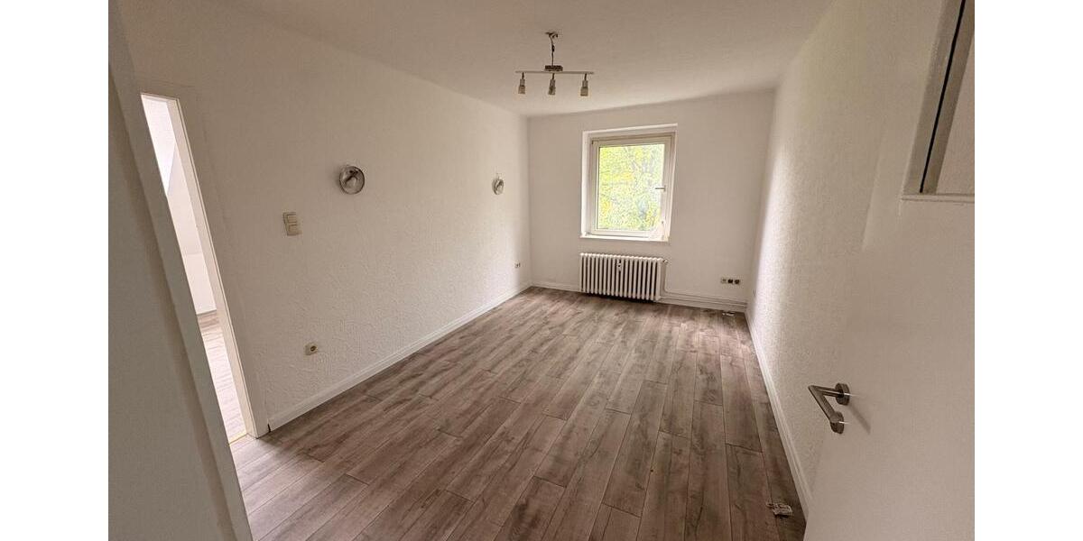 Etagenwohnung Duisburg Mittelmeiderich - 3 Zimmer, 55 m&sup2;, 550&euro; | Angebot:27535268