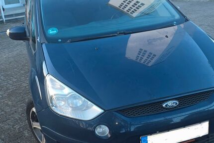 Ford S-Max 186.400 km 3.700 &euro; Remscheid 42859