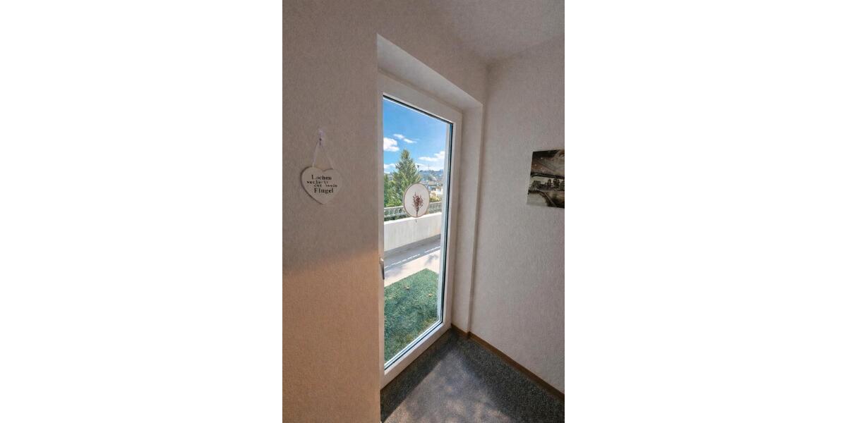 Etagenwohnung Remscheid Reinshagen - 1.5 Zimmer, 49 m&sup2;, 275&euro; | Angebot:24652184