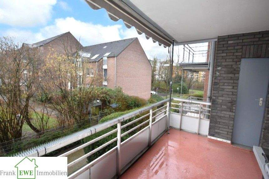 Etagenwohnung Düsseldorf Hassels - 4 Zimmer, 91 m&sup2;, 278.000&euro; | Angebot:25745967