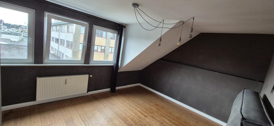 Maisonettenwohnung Krefeld Cracau - 3.5 Zimmer, 127 m&sup2;, 300.000&euro; | Angebot:27168891
