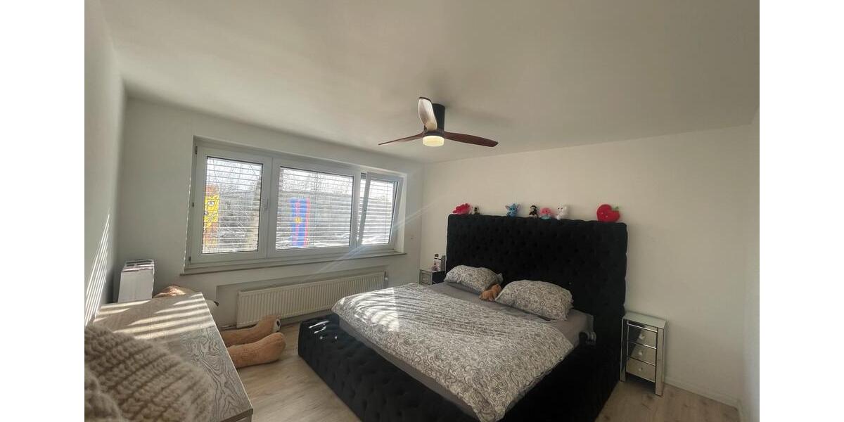 Etagenwohnung Mülheim an der Ruhr Dümpten - 3 Zimmer, 100 m&sup2;, 1.170&euro; | Angebot:25654672