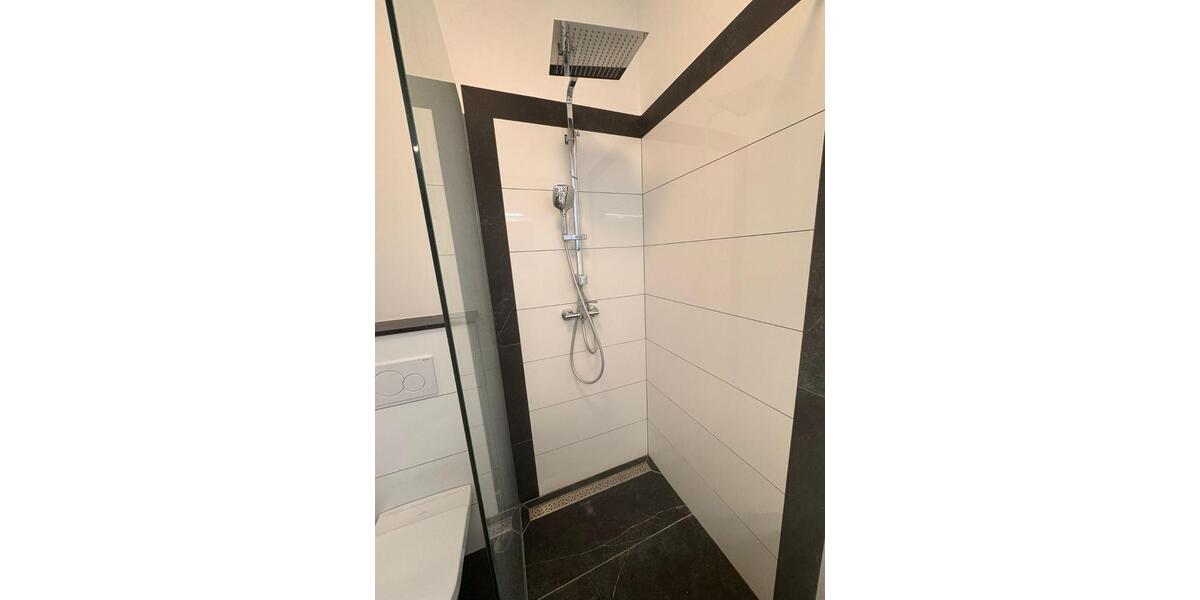 Etagenwohnung Neuss - 1 Zimmer, 45 m&sup2;, 900&euro; | Angebot:25079942