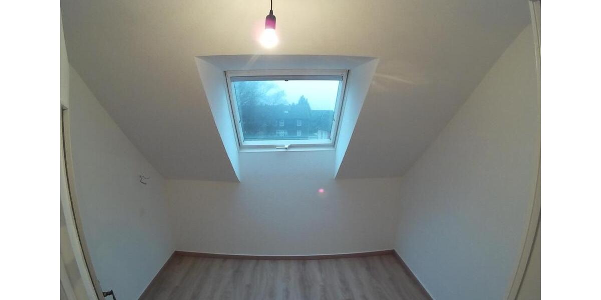 Dachgeschoßwohnung Mülheim an der Ruhr Dümpten - 2 Zimmer, 51 m&sup2;, 85.000&euro; | Angebot:27534619