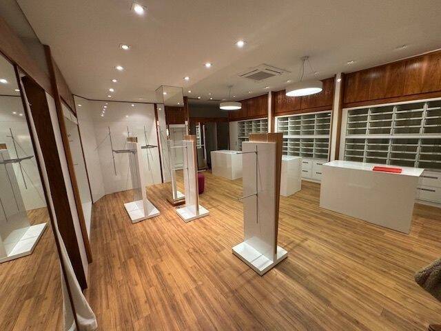 Gewerbeobjekt Mülheim an der Ruhr Mitte - 1.500&euro; | Angebot:25683162