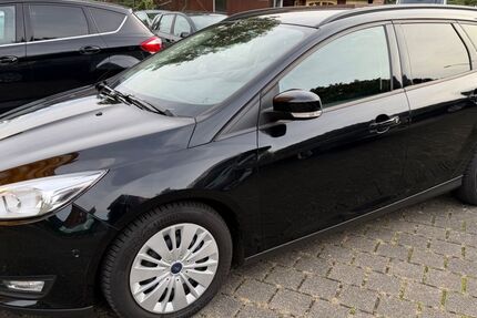Ford Focus 99.000 km 7.499 &euro; Neuss 41462