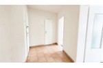 Helle 3,5-Zimmer-Wohnung mit Garage, Kellerraum und Dachboden-Stauraum - Erdgeschoßwohnung Essen Stadtbezirk III | Angebot:27200883