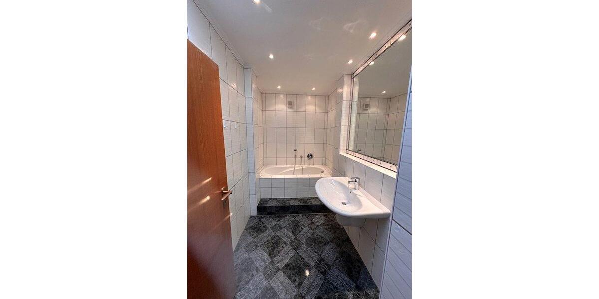 Reihenhaus Kaarst - 5 Zimmer, 145 m&sup2;, 489.000&euro; | Angebot:26951705