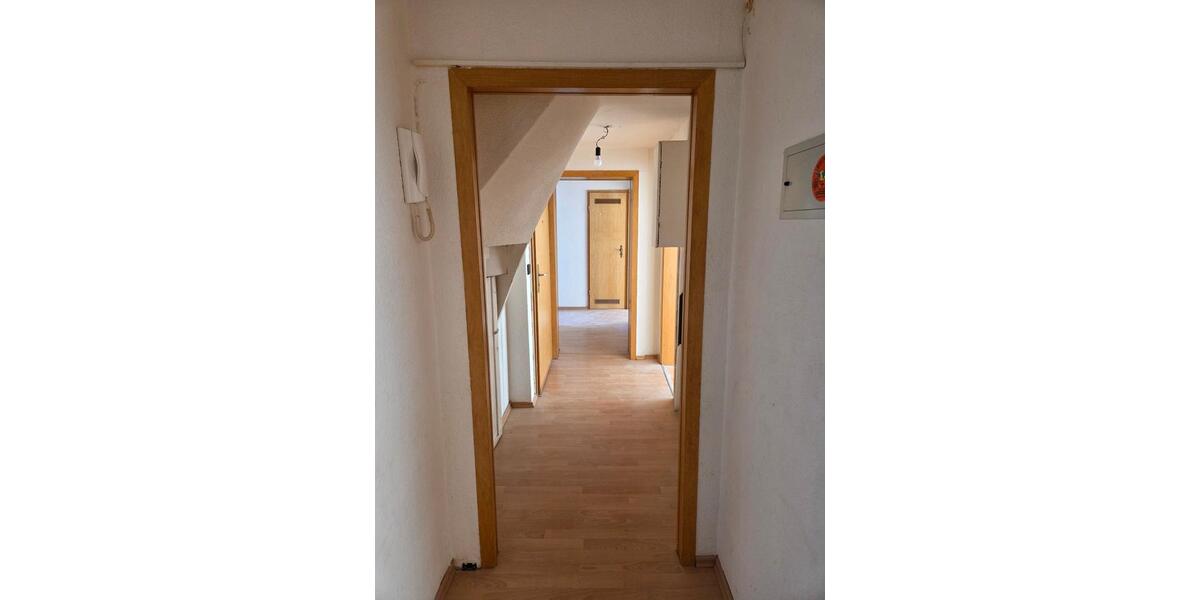 Dachgeschoßwohnung Wuppertal Gemarkung Barmen - 4 Zimmer, 90 m&sup2;, 625&euro; | Angebot:25963687