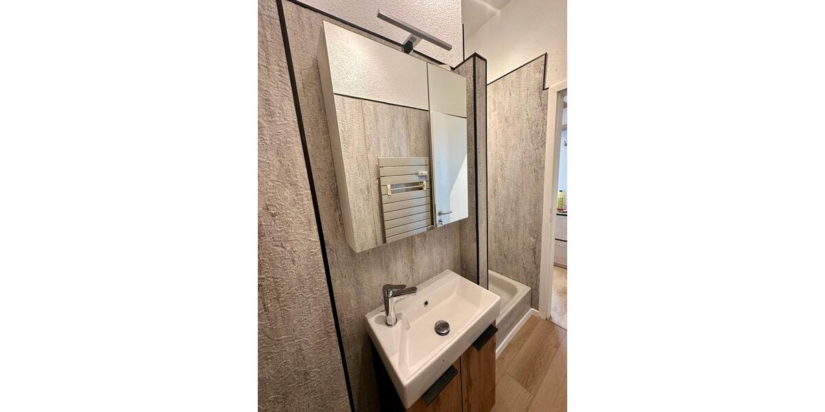 Etagenwohnung Essen Stadtbezirk II - 1 Zimmer, 30 m&sup2;, 720&euro; | Angebot:27564641