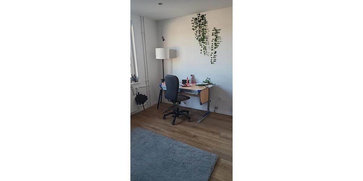 Etagenwohnung Essen Stadtbezirk III - 4 Zimmer, 103 m&sup2;, 1.075&euro; | Angebot:26292985