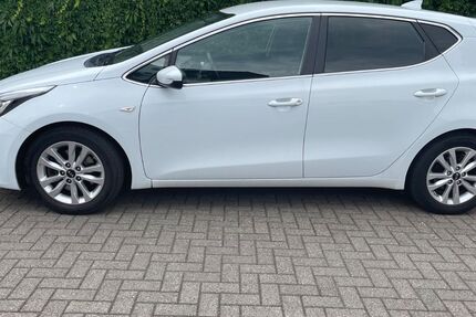 Kia ceed / Ceed 104.000 km 9.900 &euro; Langenfeld 40764