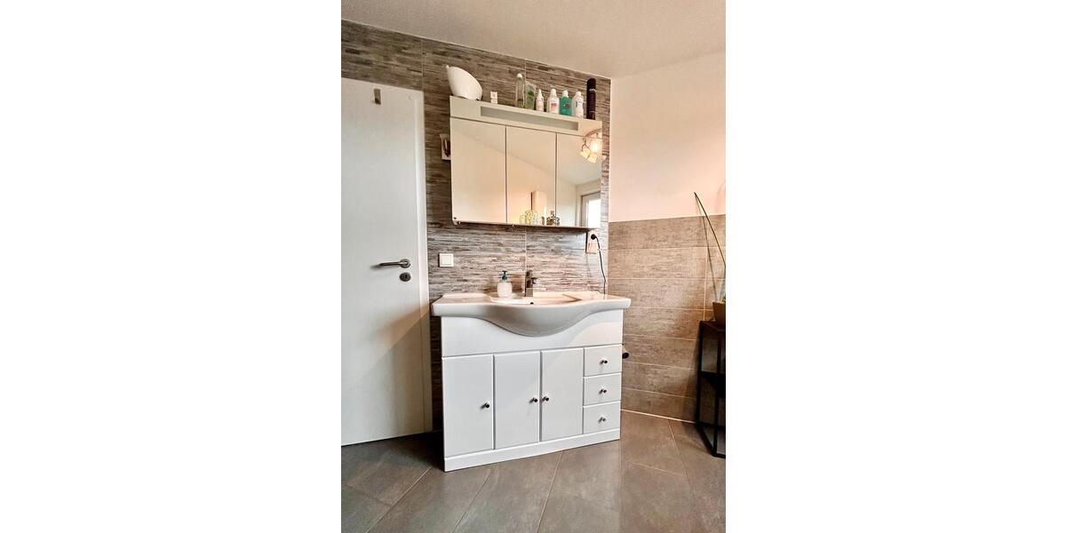 Etagenwohnung Wuppertal Gemarkung Langerfeld - 3 Zimmer, 90 m&sup2;, 199.000&euro; | Angebot:26613096